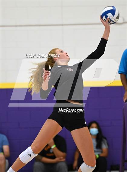 Thumbnail 2 in Timpview vs. Assumption (Durango Fall CLassic) photogallery.
