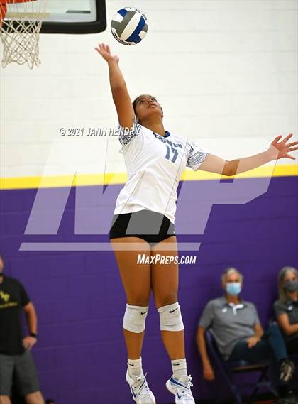 Thumbnail 2 in Timpview vs. Assumption (Durango Fall CLassic) photogallery.