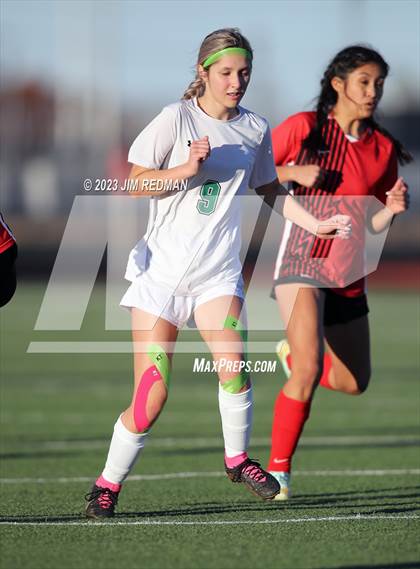 Thumbnail 2 in Caddo Mills vs. Greenville (Greenville Tournament) photogallery.