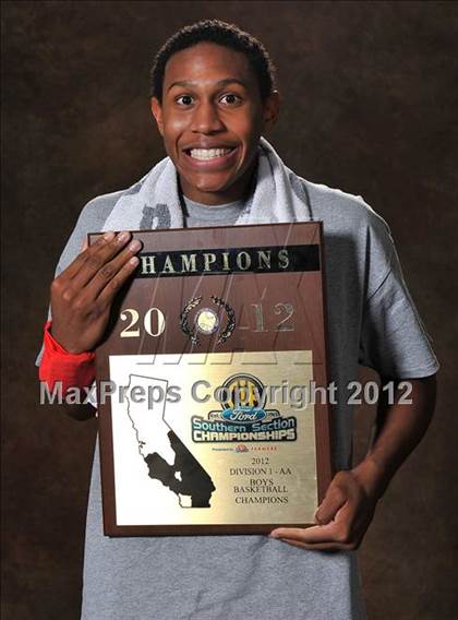 Thumbnail 2 in Mater Dei (CIF SS D1AA Final - Award Photos) photogallery.
