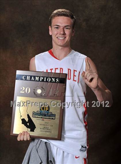 Thumbnail 2 in Mater Dei (CIF SS D1AA Final - Award Photos) photogallery.