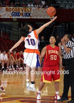 Thumbnail 2 in Roosevelt vs. L.A. University (LA City Invitational Division) photogallery.