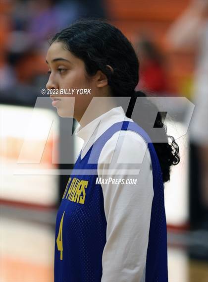 Thumbnail 3 in Grand Saline vs Pioneer Technology & Arts Academy photogallery.