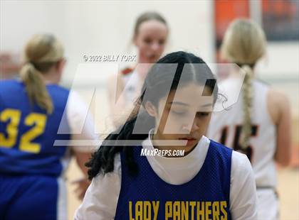 Thumbnail 2 in Grand Saline vs Pioneer Technology & Arts Academy photogallery.