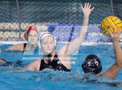 Thumbnail 2 in El Camino vs. La Jolla (San Diego Beaches Tournament) photogallery.