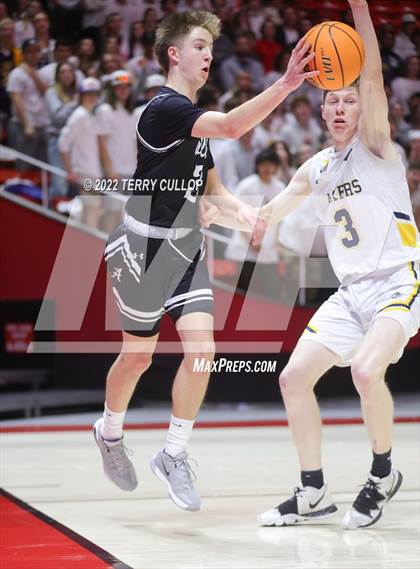 Thumbnail 2 in Alta vs. Bonneville (UHSAA 5A Quarterfinal) photogallery.