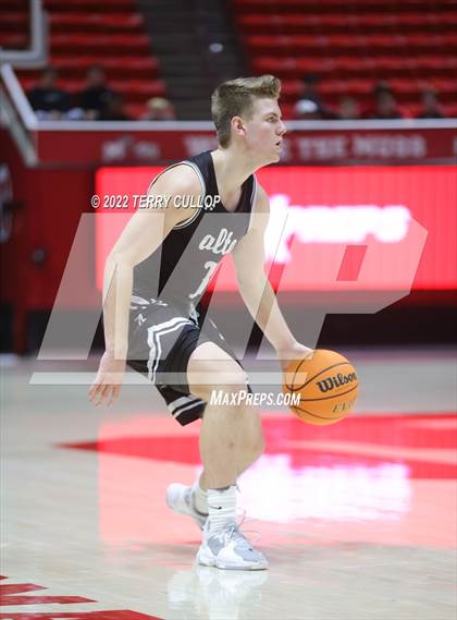 Thumbnail 1 in Alta vs. Bonneville (UHSAA 5A Quarterfinal) photogallery.