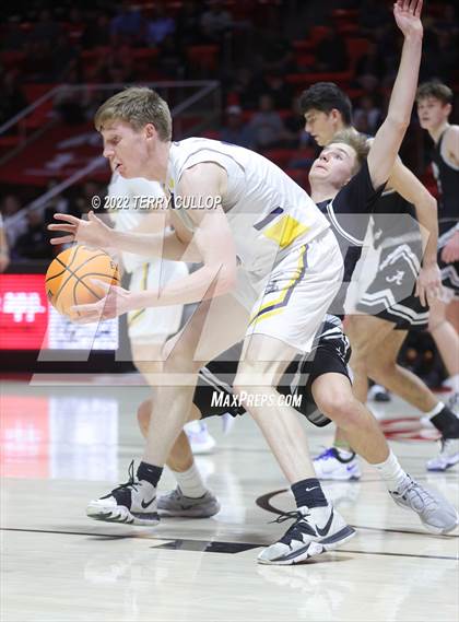 Thumbnail 2 in Alta vs. Bonneville (UHSAA 5A Quarterfinal) photogallery.