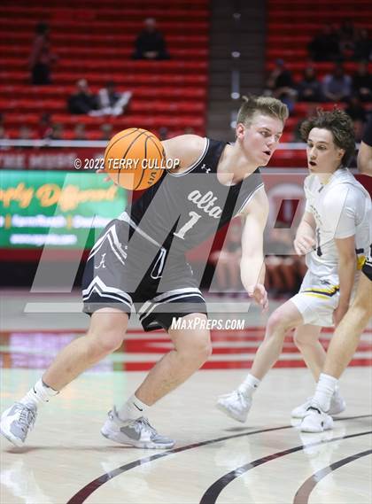 Thumbnail 1 in Alta vs. Bonneville (UHSAA 5A Quarterfinal) photogallery.
