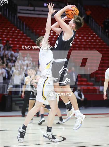 Thumbnail 3 in Alta vs. Bonneville (UHSAA 5A Quarterfinal) photogallery.
