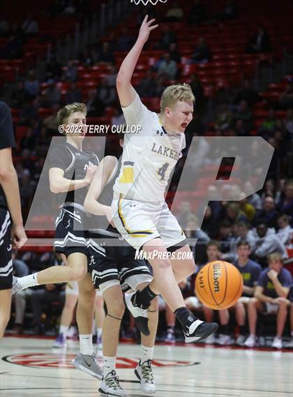 Thumbnail 2 in Alta vs. Bonneville (UHSAA 5A Quarterfinal) photogallery.