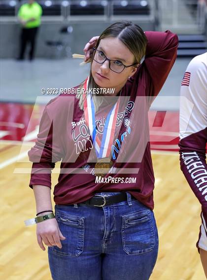 Thumbnail 3 in Harrold vs. Bronte (UIL 1A Volleyball Semifinal Medal Ceremony) photogallery.