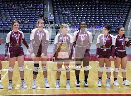 Thumbnail 1 in Harrold vs. Bronte (UIL 1A Volleyball Semifinal Medal Ceremony) photogallery.