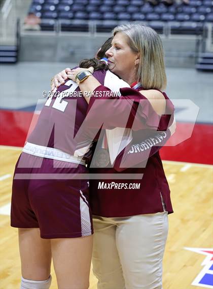 Thumbnail 1 in Harrold vs. Bronte (UIL 1A Volleyball Semifinal Medal Ceremony) photogallery.