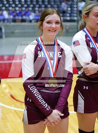 Thumbnail 3 in Harrold vs. Bronte (UIL 1A Volleyball Semifinal Medal Ceremony) photogallery.