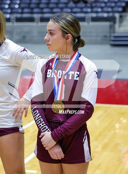 Thumbnail 3 in Harrold vs. Bronte (UIL 1A Volleyball Semifinal Medal Ceremony) photogallery.