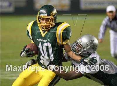 Thumbnail 1 in Canyon vs De La Salle (D1 State Final) photogallery.