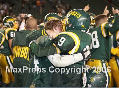 Thumbnail 3 in Canyon vs De La Salle (D1 State Final) photogallery.