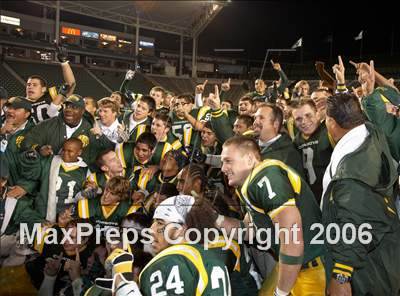 Thumbnail 3 in Canyon vs De La Salle (D1 State Final) photogallery.