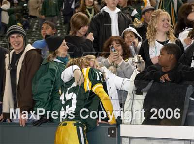 Thumbnail 1 in Canyon vs De La Salle (D1 State Final) photogallery.