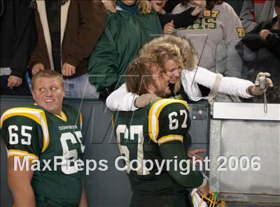 Thumbnail 3 in Canyon vs De La Salle (D1 State Final) photogallery.