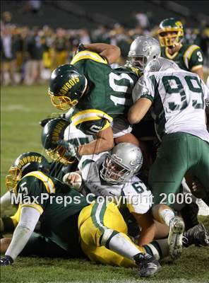 Thumbnail 3 in Canyon vs De La Salle (D1 State Final) photogallery.
