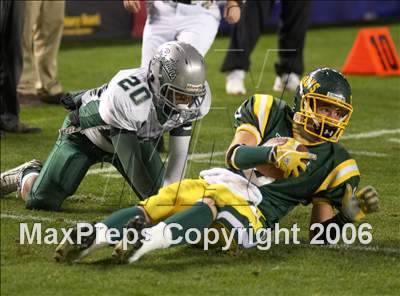 Thumbnail 3 in Canyon vs De La Salle (D1 State Final) photogallery.