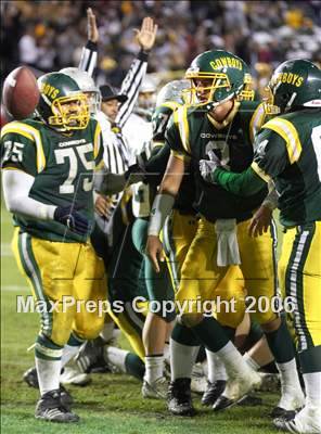 Thumbnail 2 in Canyon vs De La Salle (D1 State Final) photogallery.