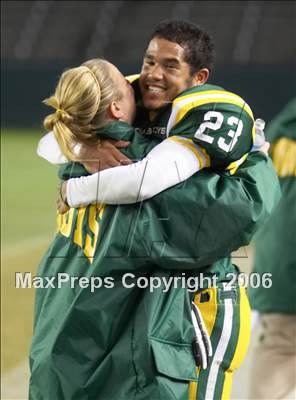 Thumbnail 2 in Canyon vs De La Salle (D1 State Final) photogallery.