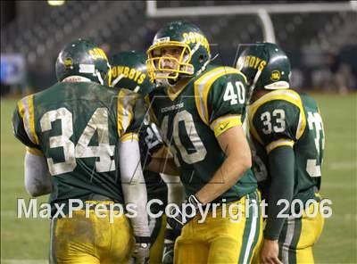 Thumbnail 1 in Canyon vs De La Salle (D1 State Final) photogallery.