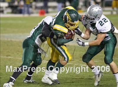 Thumbnail 3 in Canyon vs De La Salle (D1 State Final) photogallery.