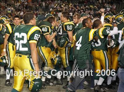 Thumbnail 2 in Canyon vs De La Salle (D1 State Final) photogallery.
