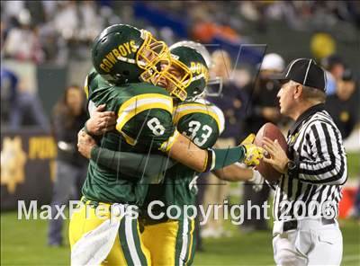 Thumbnail 2 in Canyon vs De La Salle (D1 State Final) photogallery.