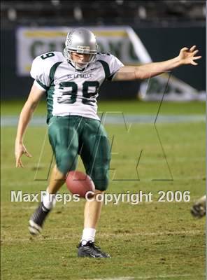 Thumbnail 1 in Canyon vs De La Salle (D1 State Final) photogallery.