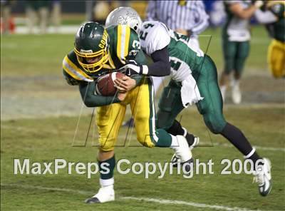 Thumbnail 2 in Canyon vs De La Salle (D1 State Final) photogallery.