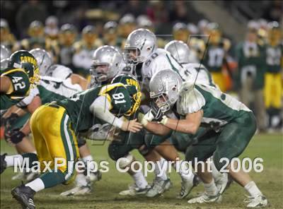 Thumbnail 3 in Canyon vs De La Salle (D1 State Final) photogallery.