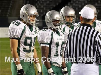 Thumbnail 1 in Canyon vs De La Salle (D1 State Final) photogallery.