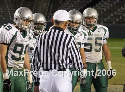 Thumbnail 2 in Canyon vs De La Salle (D1 State Final) photogallery.