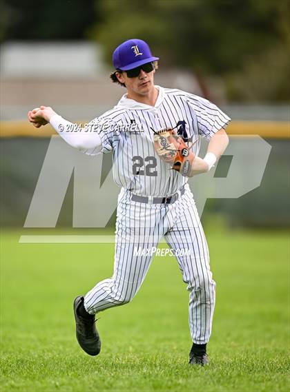 Thumbnail 3 in Lassen vs Arcata photogallery.