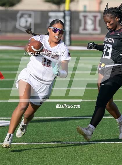Thumbnail 3 in Mountain Ridge vs Hamilton (AIA 6A Division Quarterfinal)  photogallery.