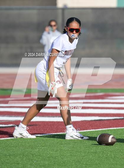 Thumbnail 1 in Mountain Ridge vs Hamilton (AIA 6A Division Quarterfinal)  photogallery.