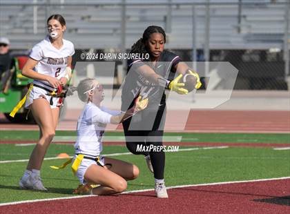 Thumbnail 3 in Mountain Ridge vs Hamilton (AIA 6A Division Quarterfinal)  photogallery.