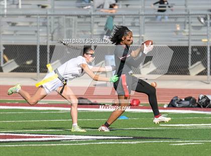 Thumbnail 2 in Mountain Ridge vs Hamilton (AIA 6A Division Quarterfinal)  photogallery.
