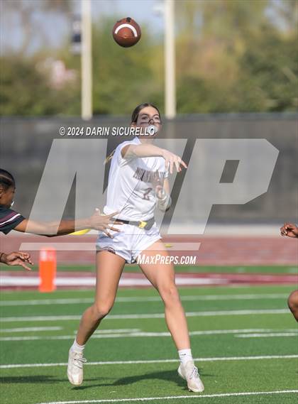 Thumbnail 2 in Mountain Ridge vs Hamilton (AIA 6A Division Quarterfinal)  photogallery.