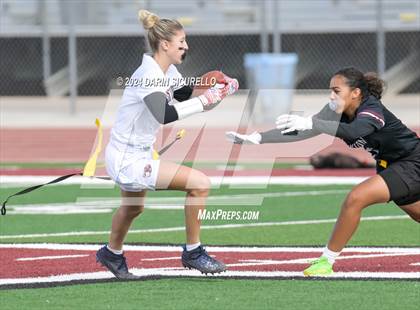 Thumbnail 3 in Mountain Ridge vs Hamilton (AIA 6A Division Quarterfinal)  photogallery.