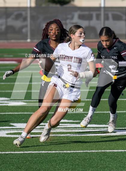 Thumbnail 2 in Mountain Ridge vs Hamilton (AIA 6A Division Quarterfinal)  photogallery.