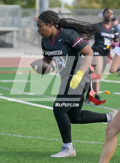 Thumbnail 1 in Mountain Ridge vs Hamilton (AIA 6A Division Quarterfinal)  photogallery.