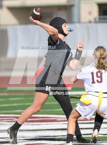 Thumbnail 2 in Mountain Ridge vs Hamilton (AIA 6A Division Quarterfinal)  photogallery.