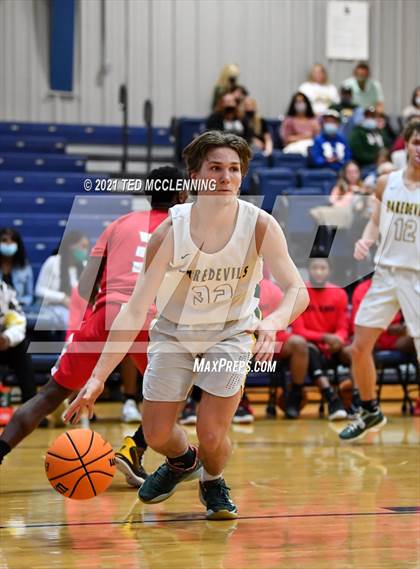 Thumbnail 1 in  Clarendon vs Wonderview (AAA 1A Semi Final Regional) photogallery.
