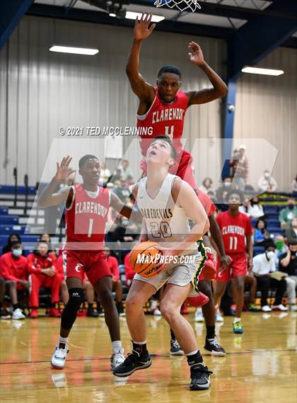 Thumbnail 2 in  Clarendon vs Wonderview (AAA 1A Semi Final Regional) photogallery.